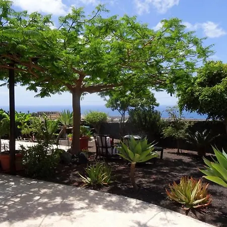 Casa Tabobo * Tías